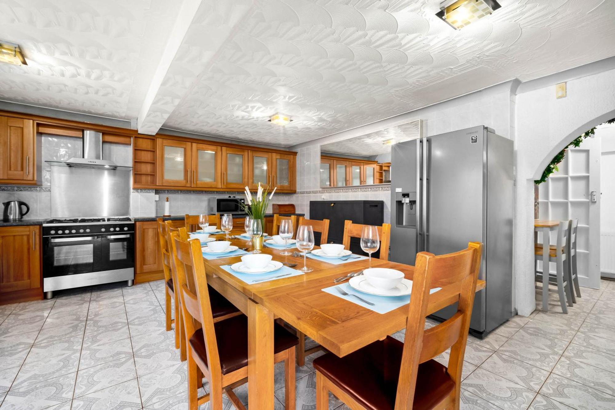 Modern 18 Guest Large Home In Solihull - Near Nec, Jlr, Hs2 And Bhx Birmingham Bagian luar foto