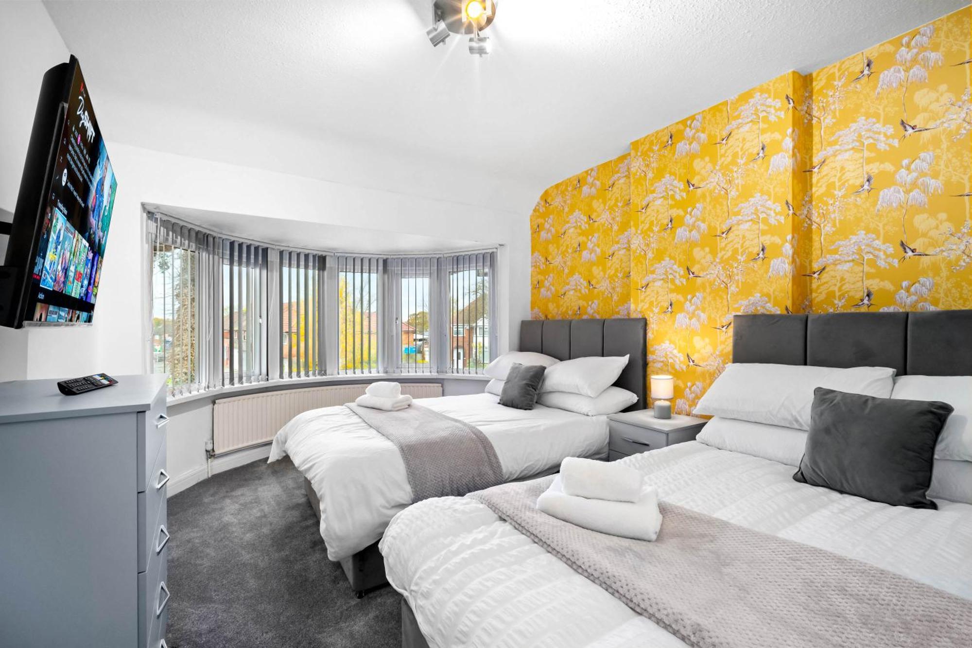 Modern 18 Guest Large Home In Solihull - Near Nec, Jlr, Hs2 And Bhx Birmingham Bagian luar foto